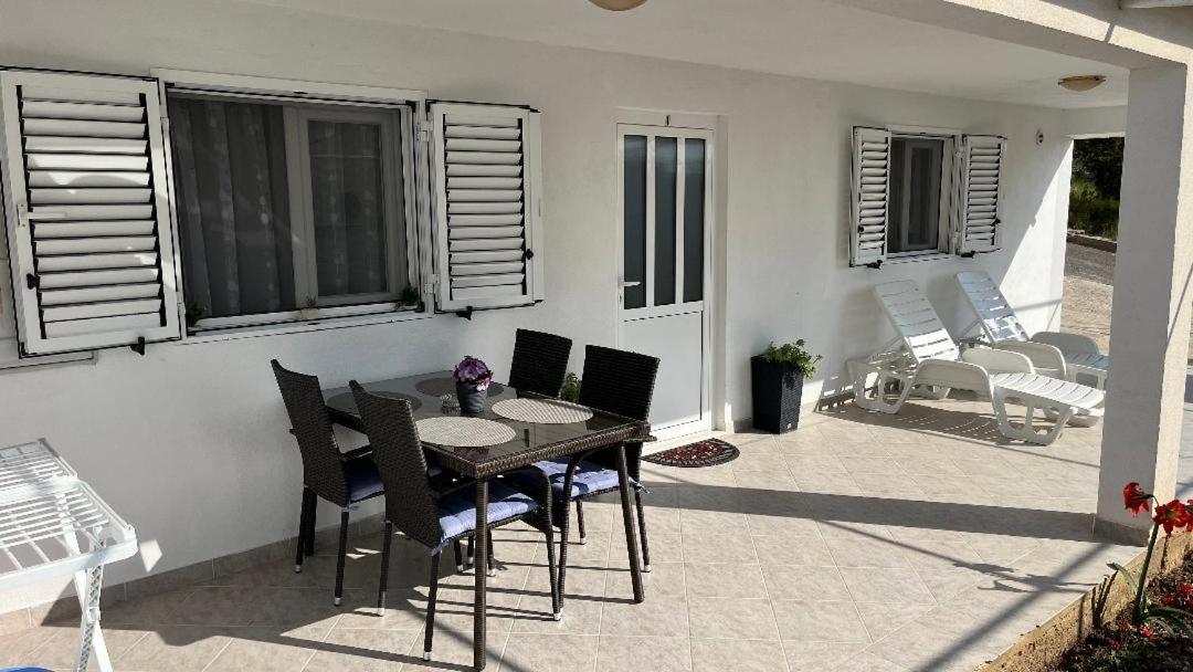 Apartment Ante Ražanj Exterior foto