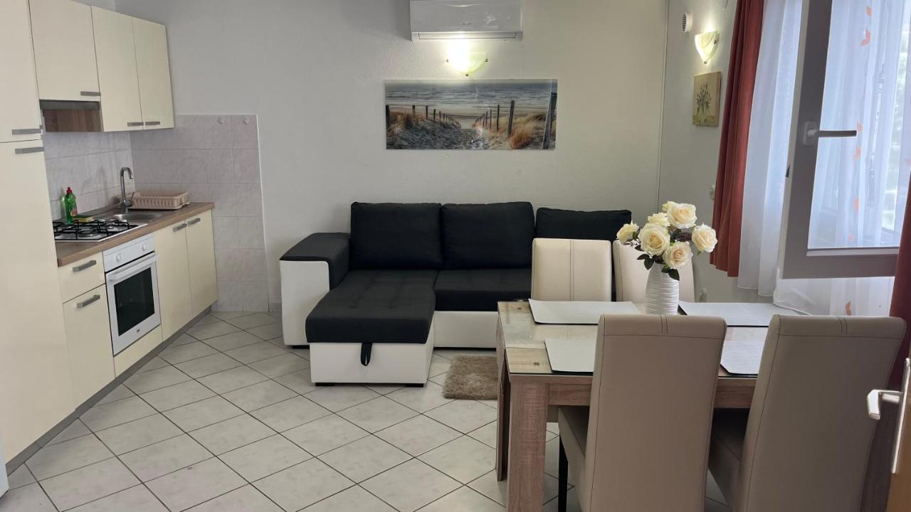 Apartment Ante Ražanj Exterior foto